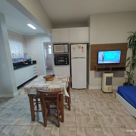 Residencial Bernardo 1 Dormitorio Florianópolis Buitenkant foto